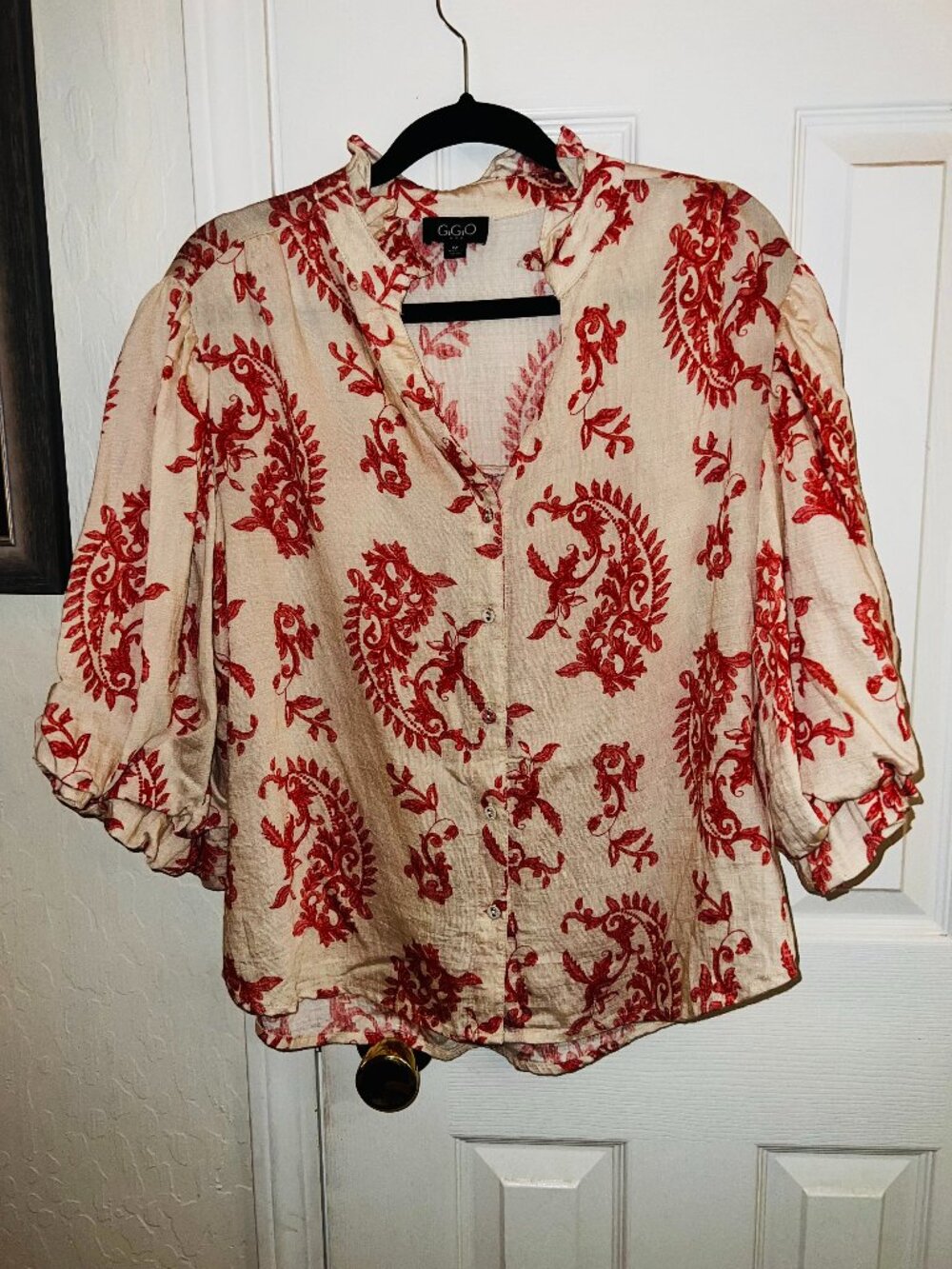 🌸 Gigio Cream & Coral Paisley Ruffle Blouse 🌸 - Picture 3 of 4